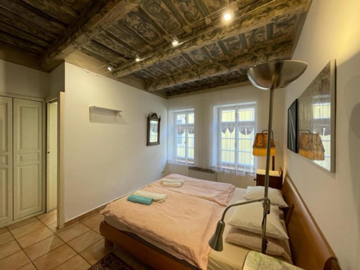 Historical Apartment With Balcony Prag Exterior foto