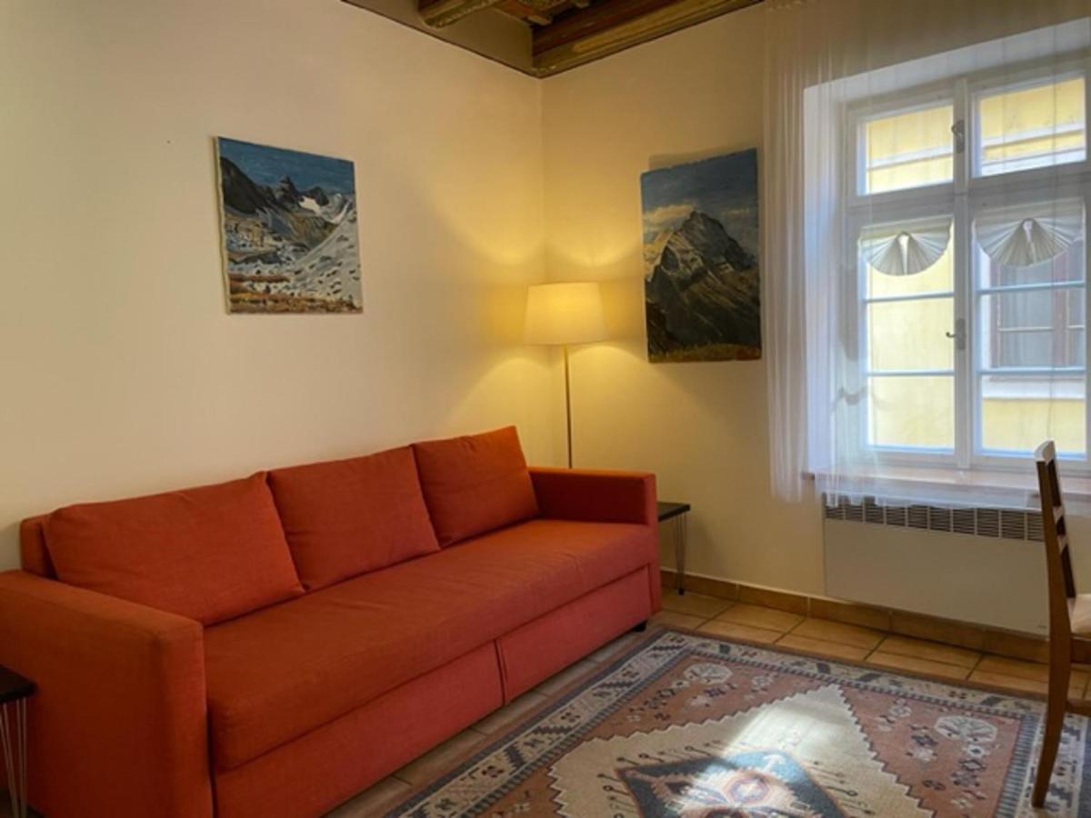 Historical Apartment With Balcony Prag Exterior foto